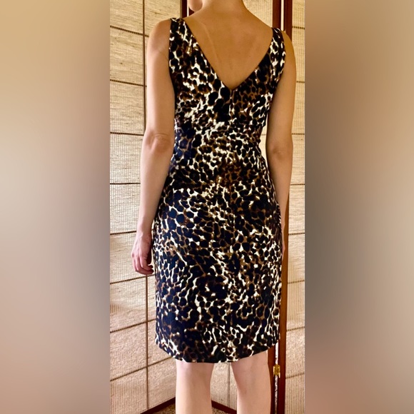 Ralph Lauren animal print faux wrap ruched front v neck sleeveless dress - Picture 4 of 8